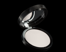 Load image into Gallery viewer, TRANSPARENT HI-DEF INVISIBLE BLOTTING POWDER
